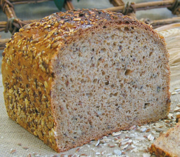 Ligero y sabroso pan de trigo con un alto contenido de fibra. Está elaborado con masa madre natural.