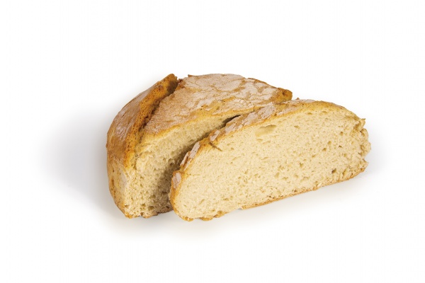 Tradicional pan blanco mallorquin precocido.